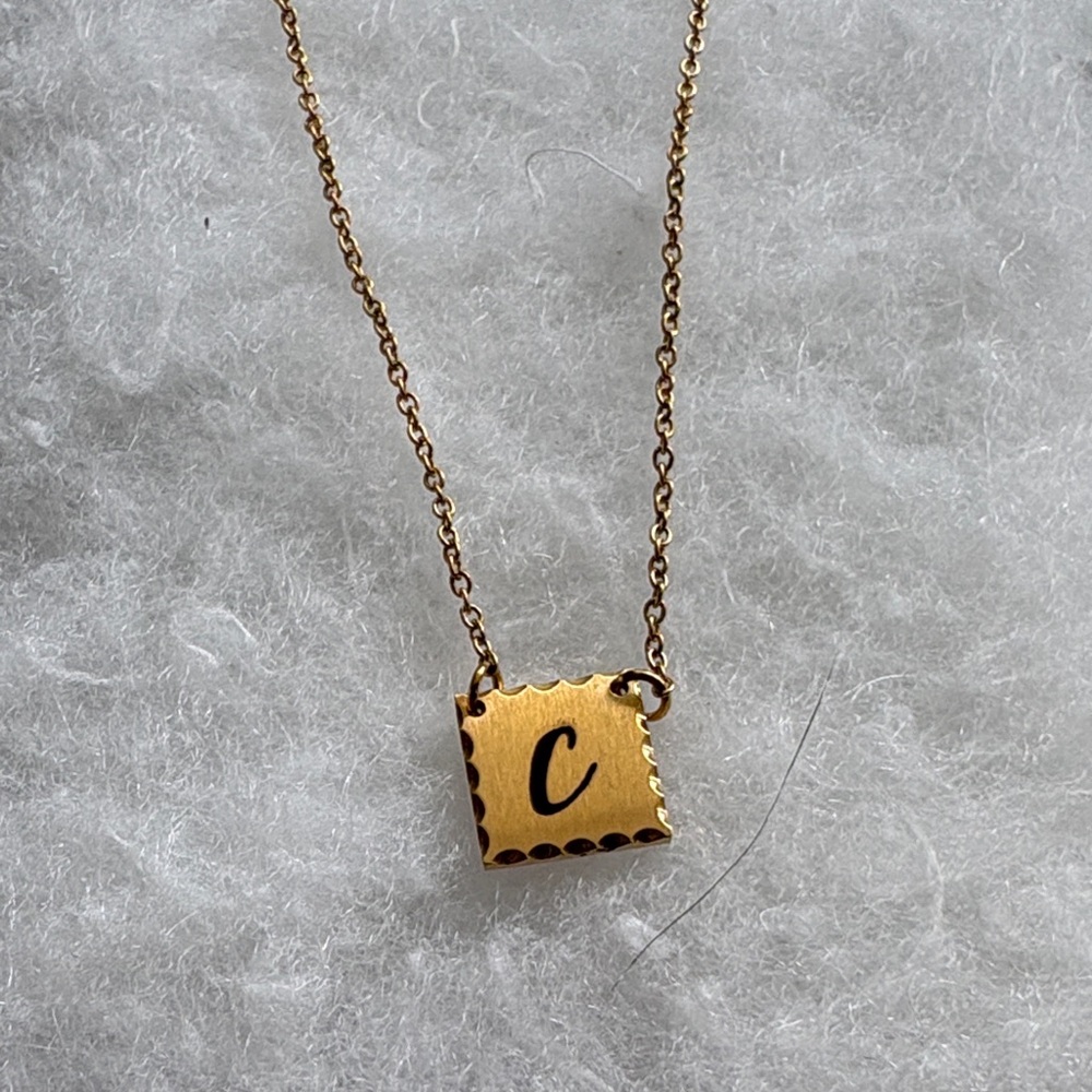 J Bloom Brand Gold Initial 'C' Pendant Choker Necklace